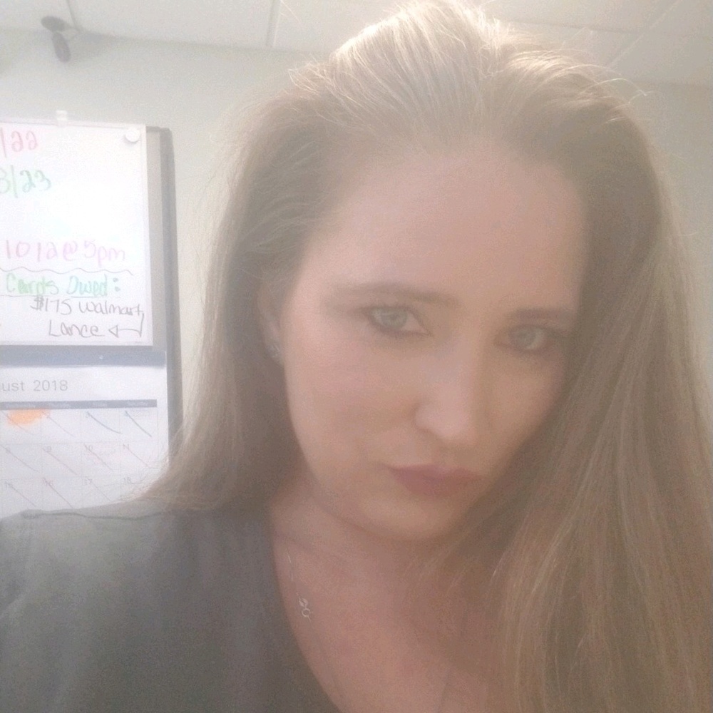 Meet your Posher, Tina